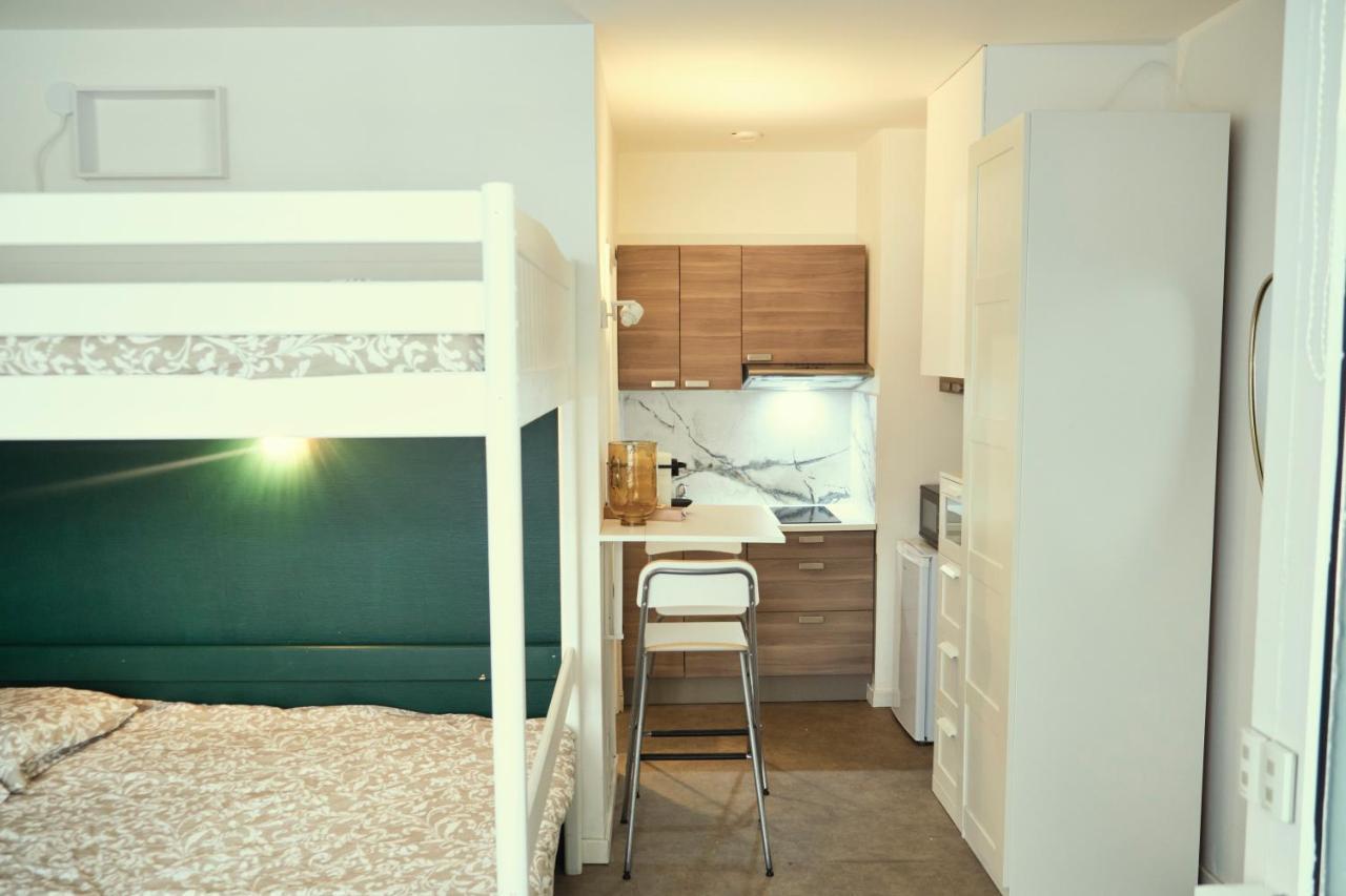 Suite Hanoi Villeurbanne Exteriér fotografie