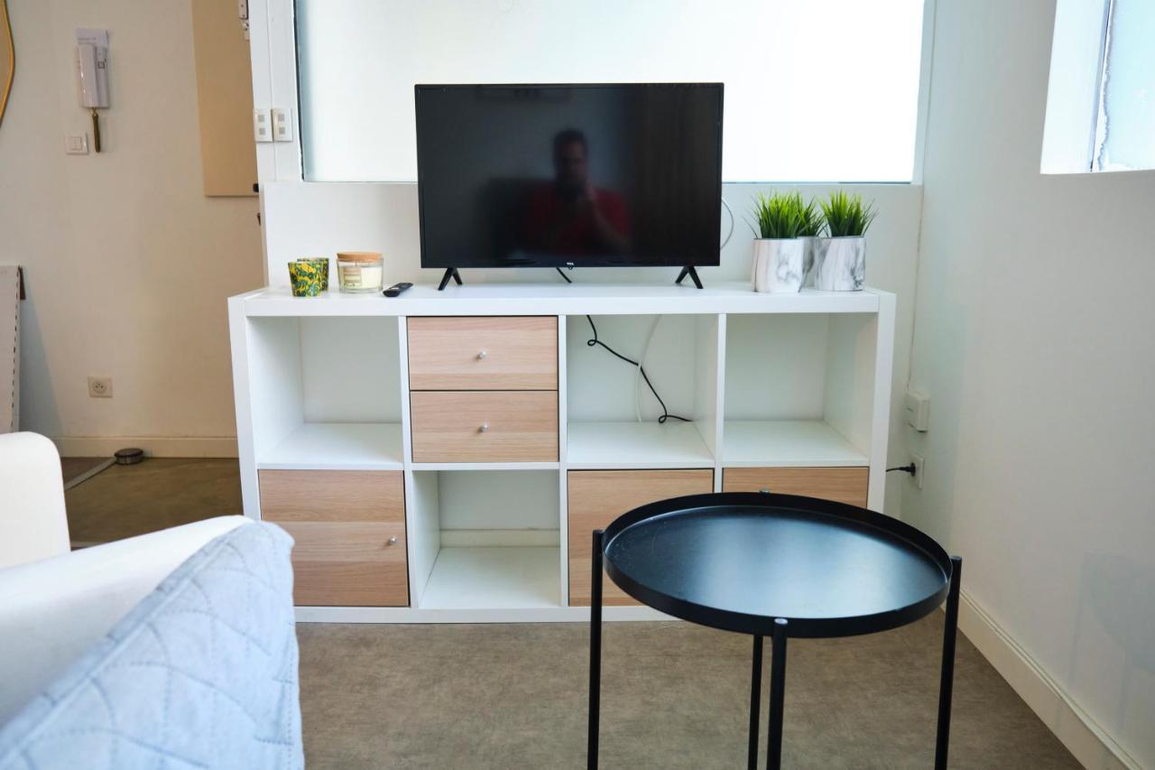 Suite Hanoi Villeurbanne Exteriér fotografie
